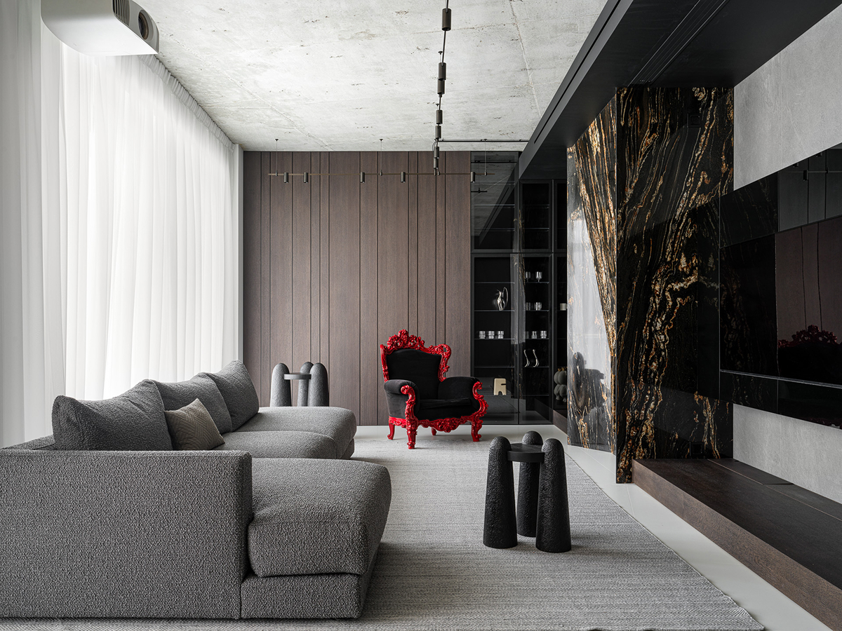 LARICHEV ARCHITECT
